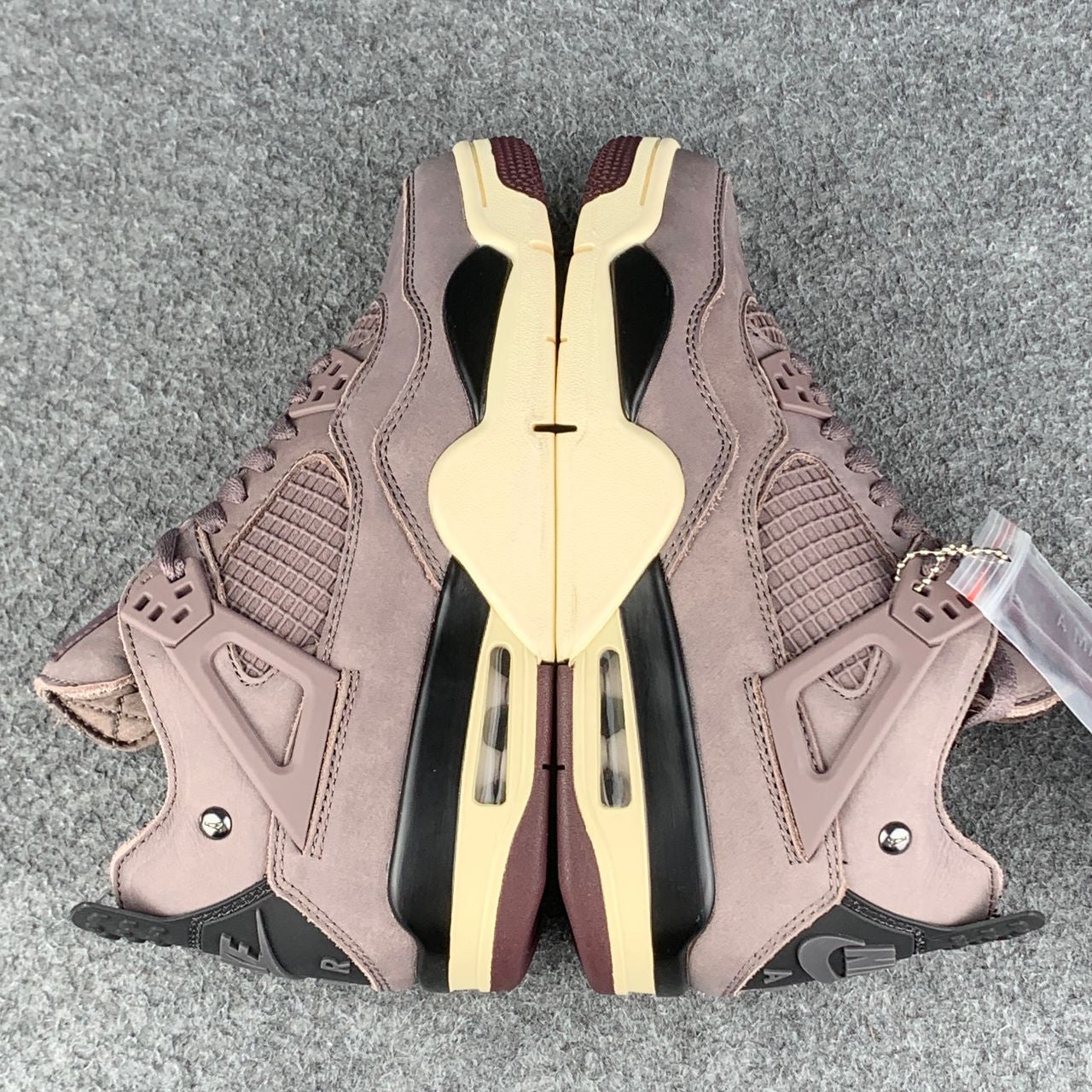 A Ma Maniére x Air Jordan 4 Retro 'Violet Ore' Sneakers