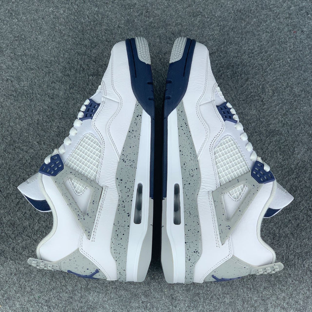 Air Jordan 4 Retro 'Midnight Navy' – Classic OG Colorway Sneakers