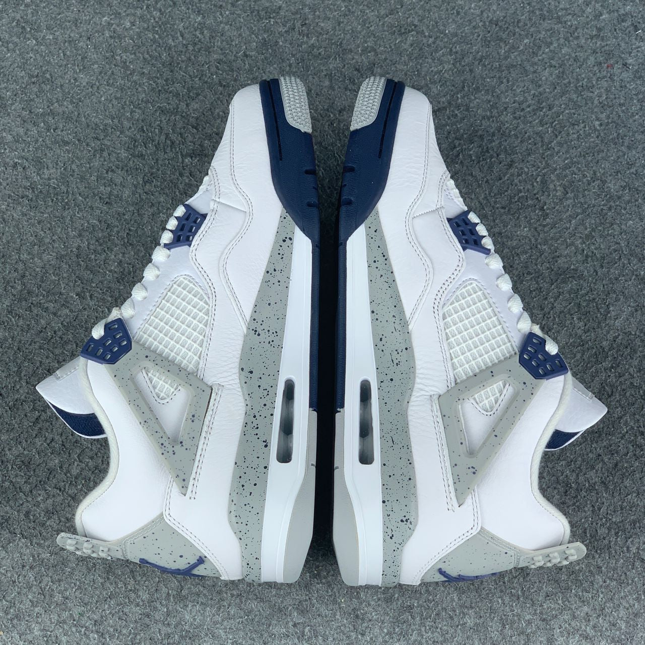 Air Jordan 4 Retro 'Midnight Navy' – Classic OG Colorway Sneakers