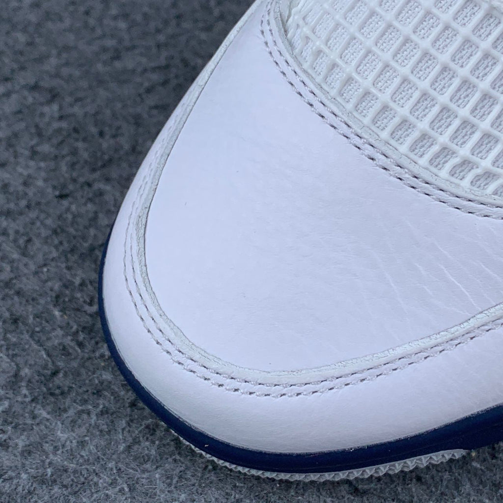 Air Jordan 4 Retro 'Midnight Navy' – Classic OG Colorway Sneakers