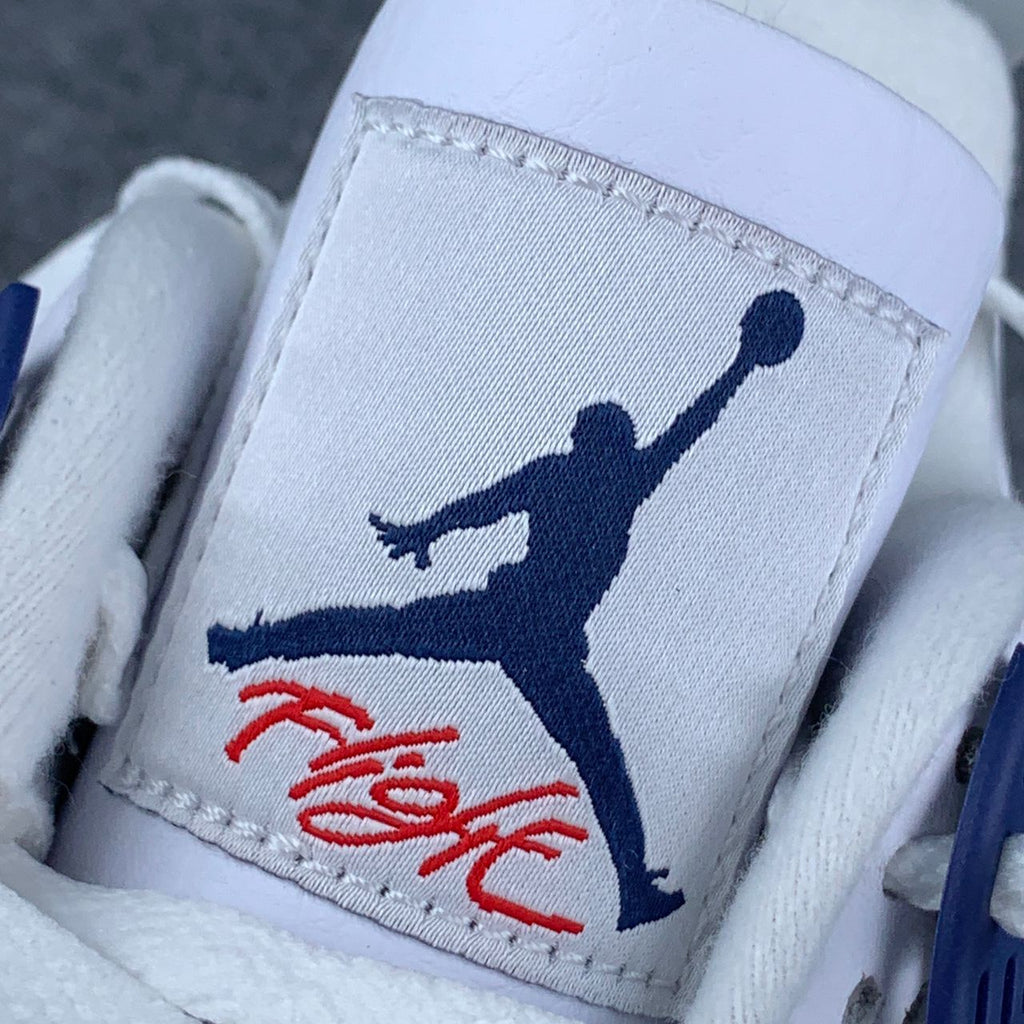 Air Jordan 4 Retro 'Midnight Navy' – Classic OG Colorway Sneakers